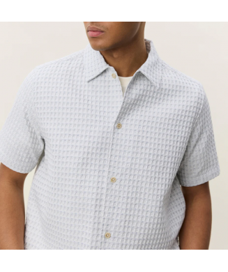 Chemise à carreaux