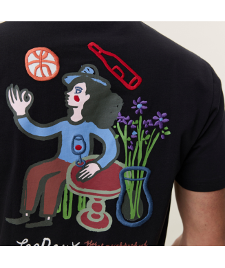 T-SHIRT